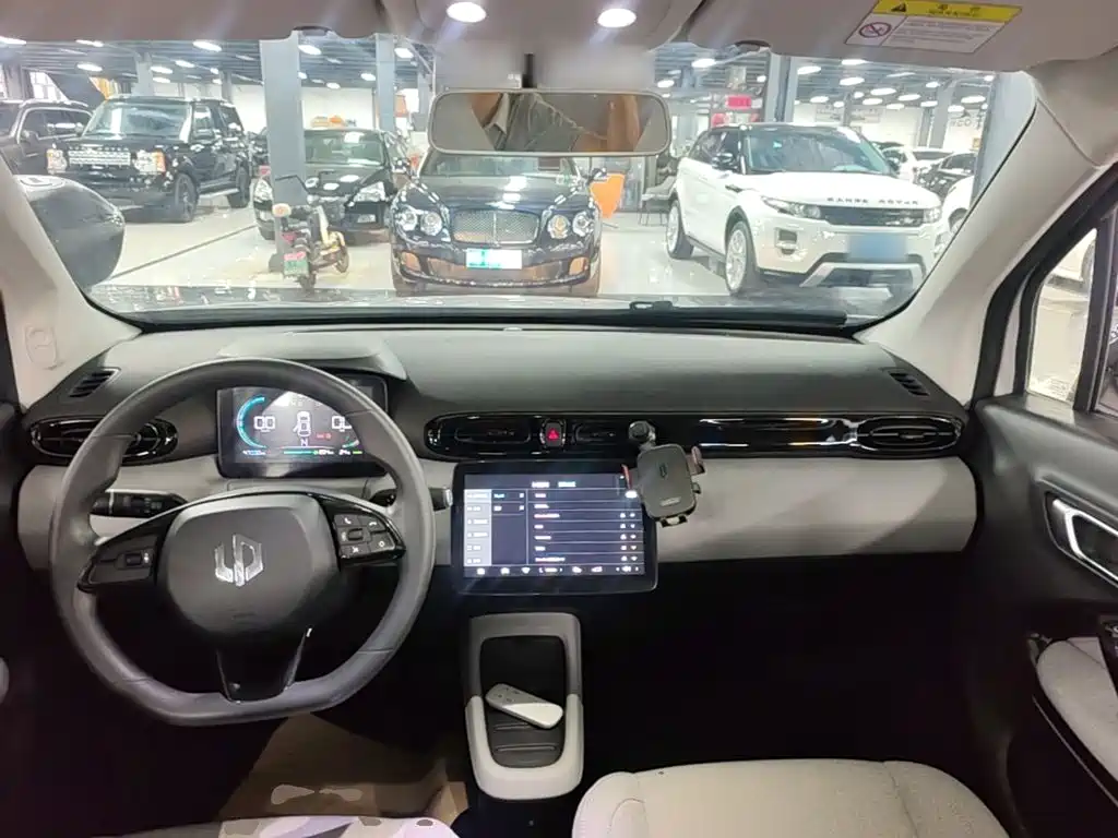 Leapmotor Leapmotor T03 — миниатюра 10