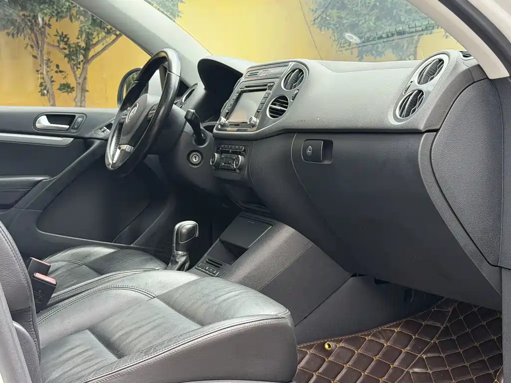 Volkswagen Tiguan — миниатюра 4