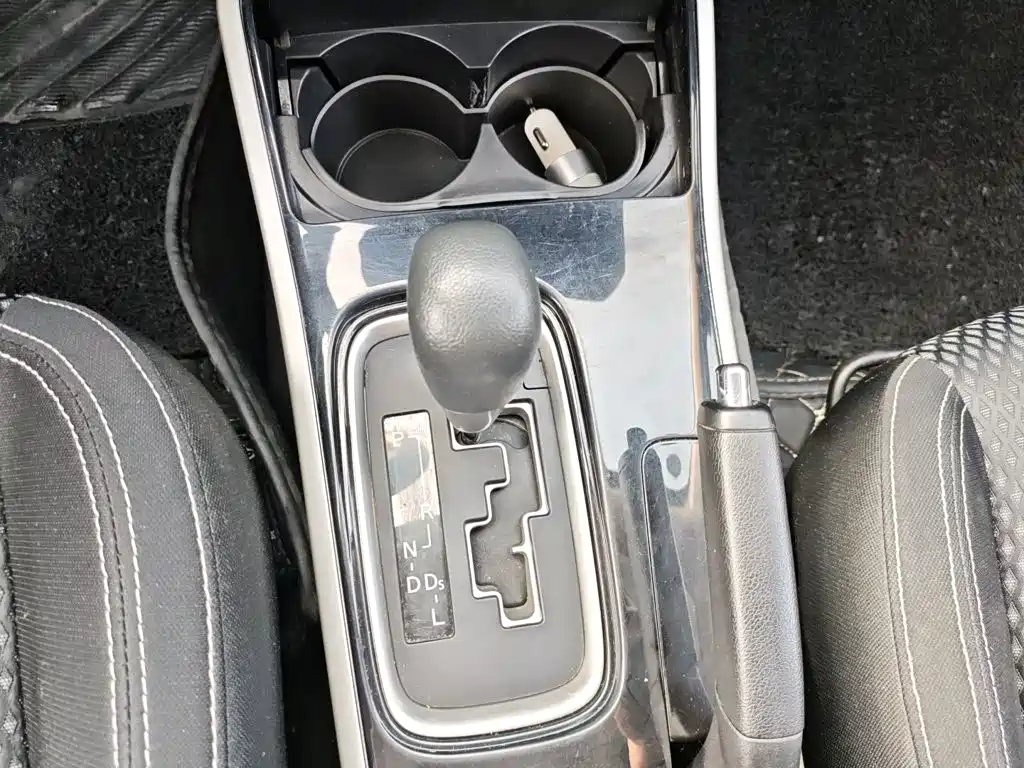 Mitsubishi Outlander — миниатюра 10