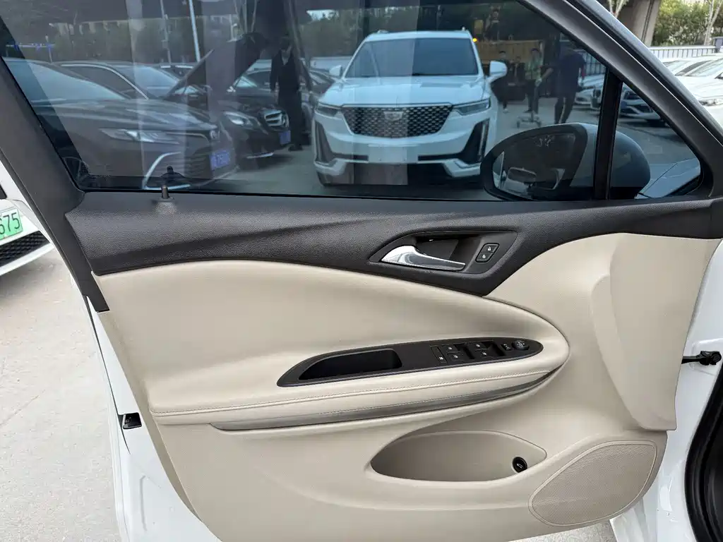 Buick Verano — миниатюра 3
