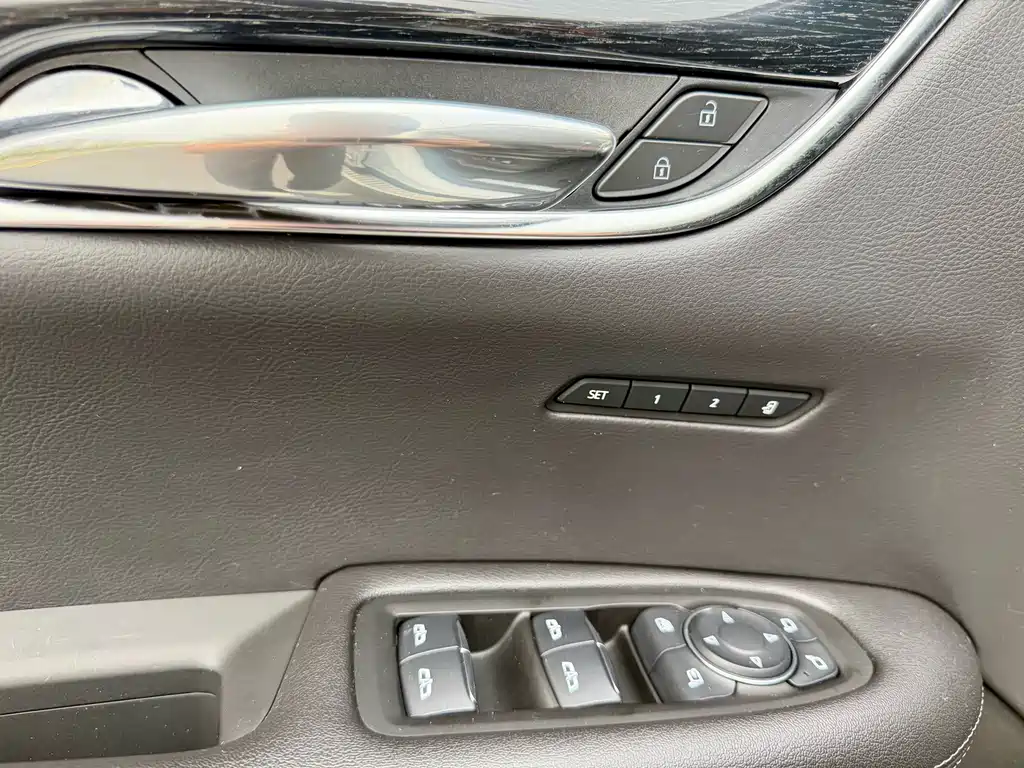 Cadillac XT5 — миниатюра 15
