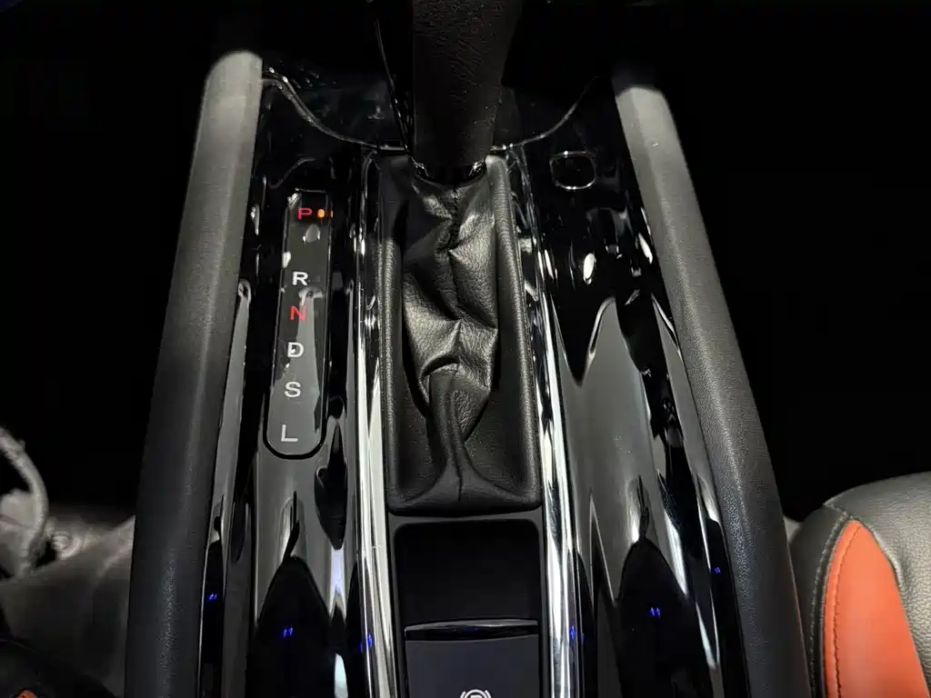 Honda Vezel — миниатюра 12