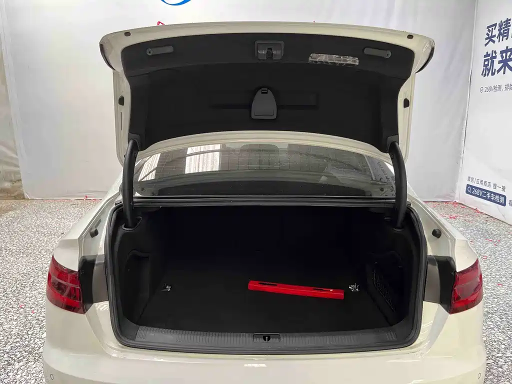 Audi A4L — миниатюра 14