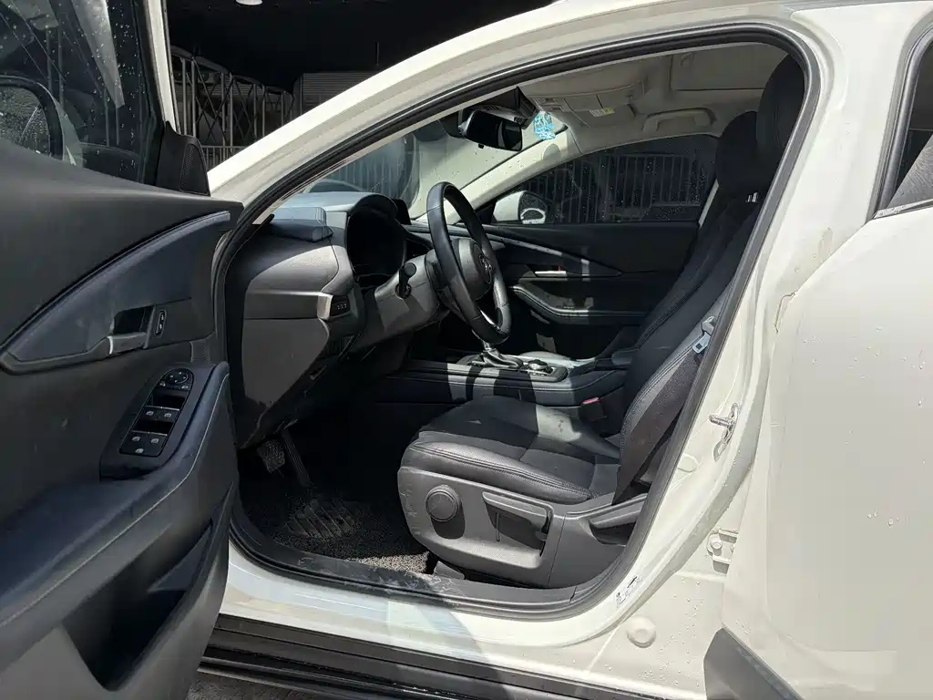 Mazda CX-30 — миниатюра 14