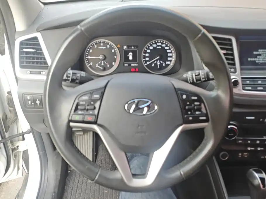 Hyundai Tucson — миниатюра 15