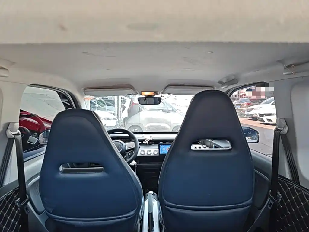 Wuling MINIEV — миниатюра 18