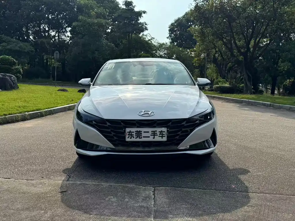 Hyundai Elantra — миниатюра 2