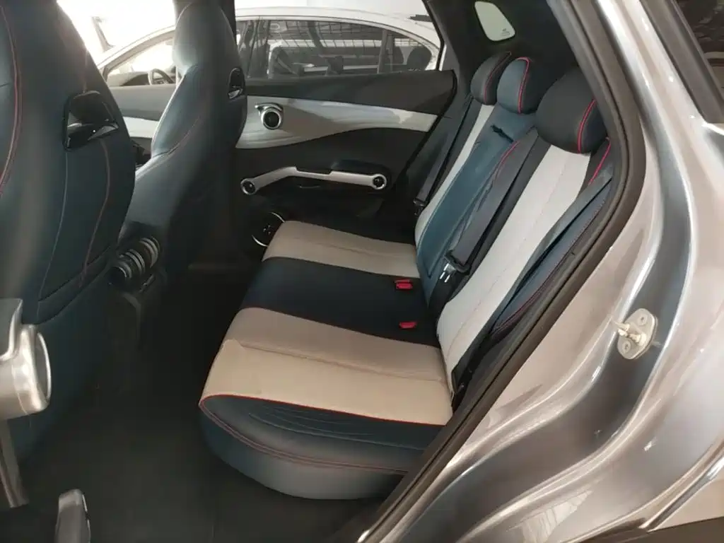 BYD Yuan Plus — миниатюра 17
