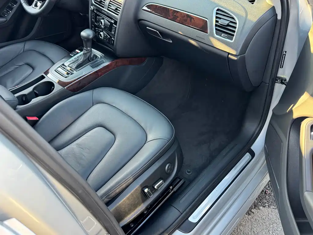 Audi A4L — миниатюра 16