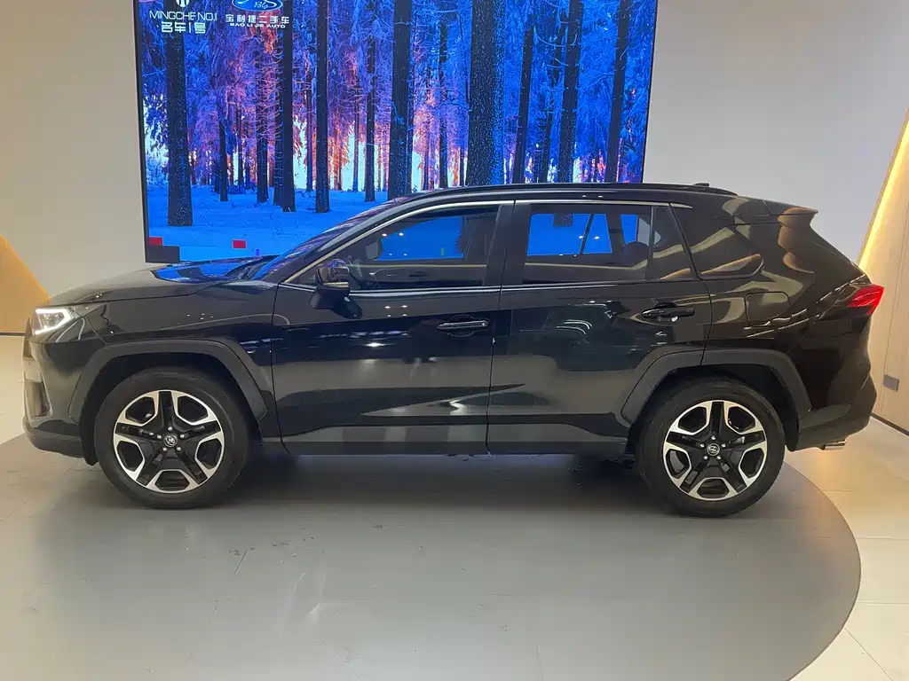 TOYOTA RAV4 RONGFANG