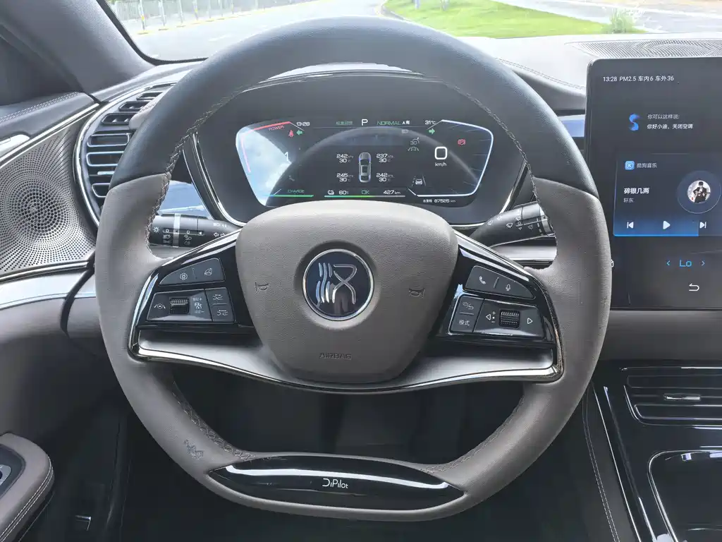 BYD Han — миниатюра 11