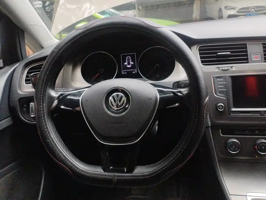 Volkswagen Golf — миниатюра 15
