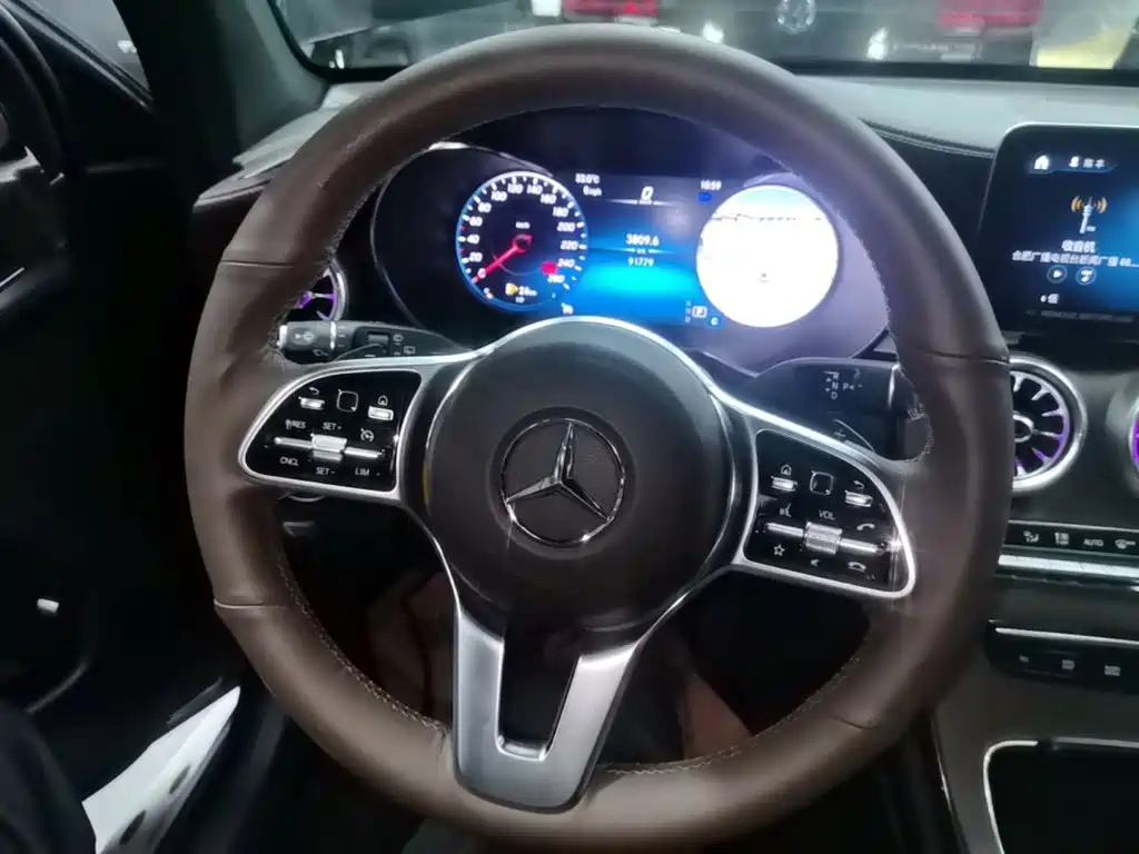 Mercedes-Benz GLC — миниатюра 3