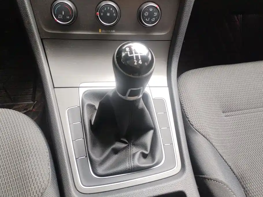 Volkswagen Golf — миниатюра 16