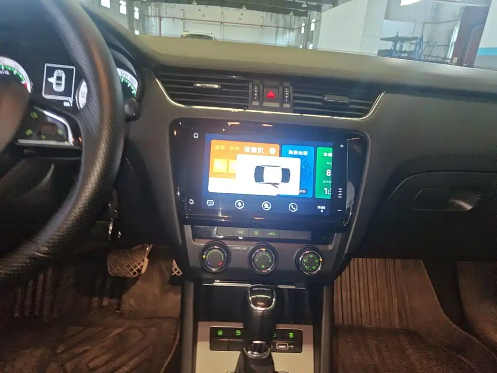 Skoda Octavia — миниатюра 13