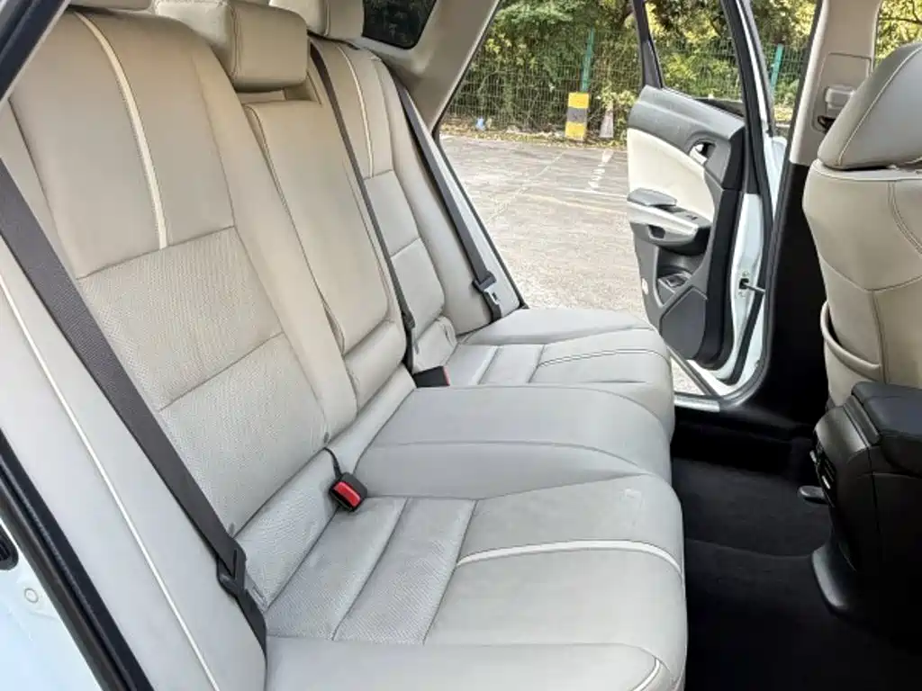 Honda Crosstour — миниатюра 12