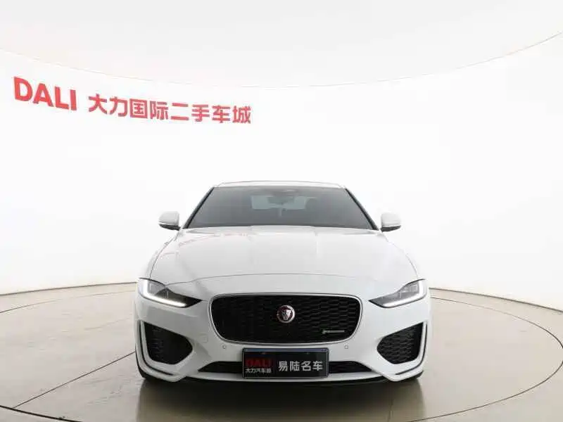 Jaguar XEL — миниатюра 2