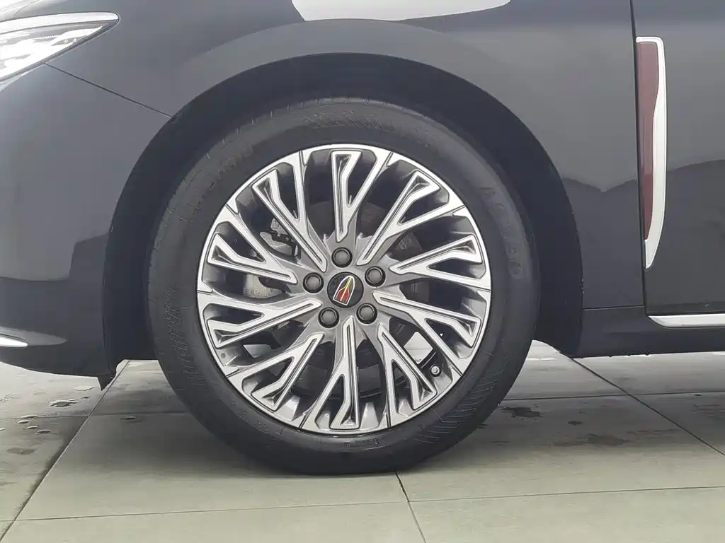 Hongqi Hongqi H5 — миниатюра 17