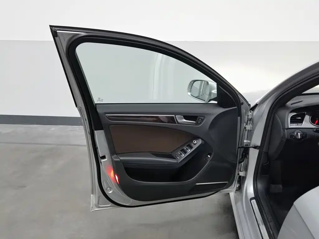 Audi A4L — миниатюра 8