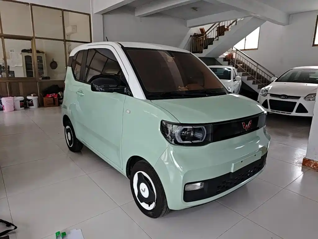 Wuling MINIEV — миниатюра 4