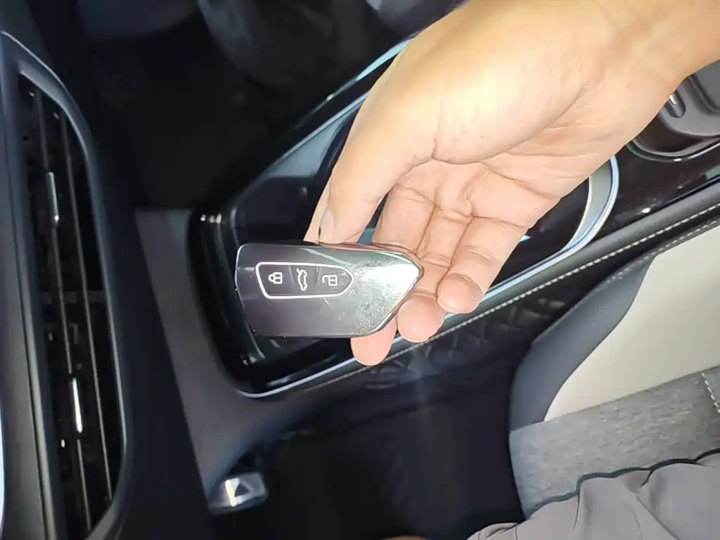 Volkswagen ID.4 Crozz — миниатюра 9