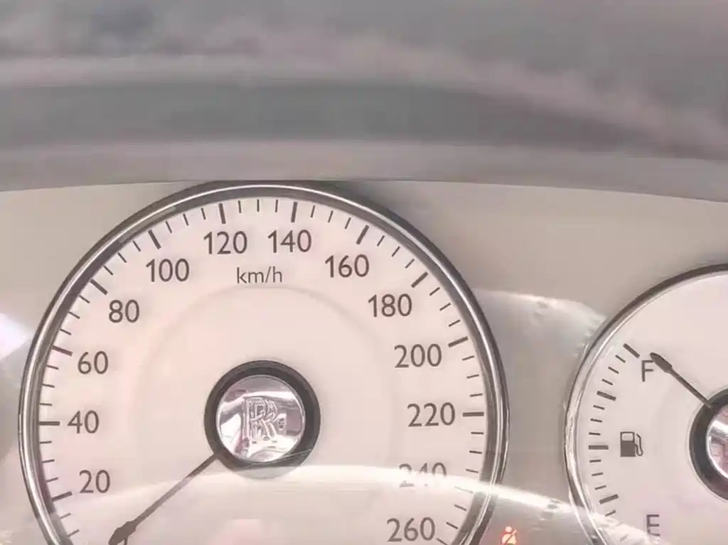 Rolls-Royce Ghost — миниатюра 12
