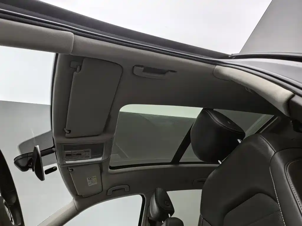 Volkswagen Teramont — миниатюра 14