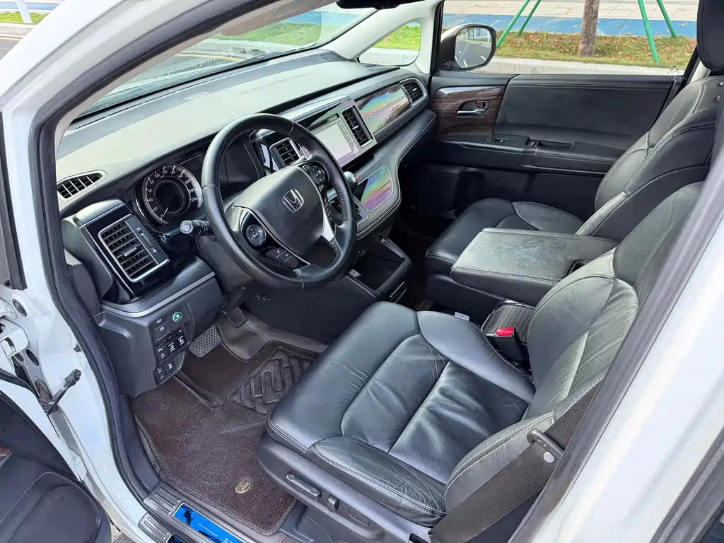 Honda Elysion — миниатюра 9