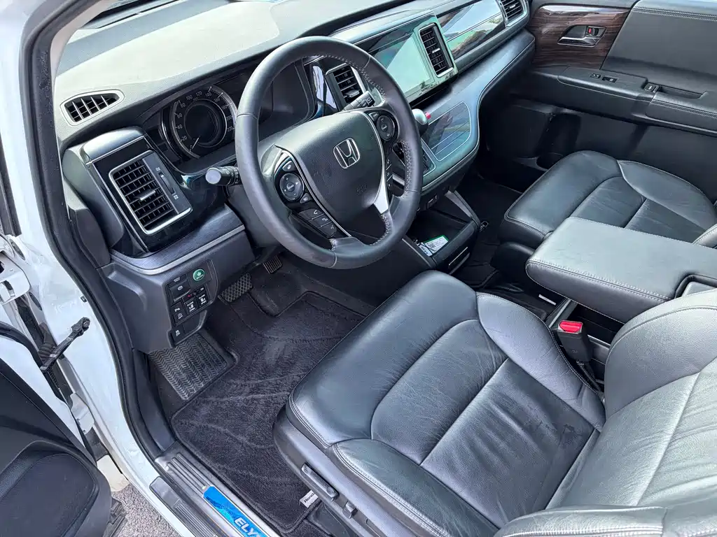 Honda Elysion — миниатюра 6