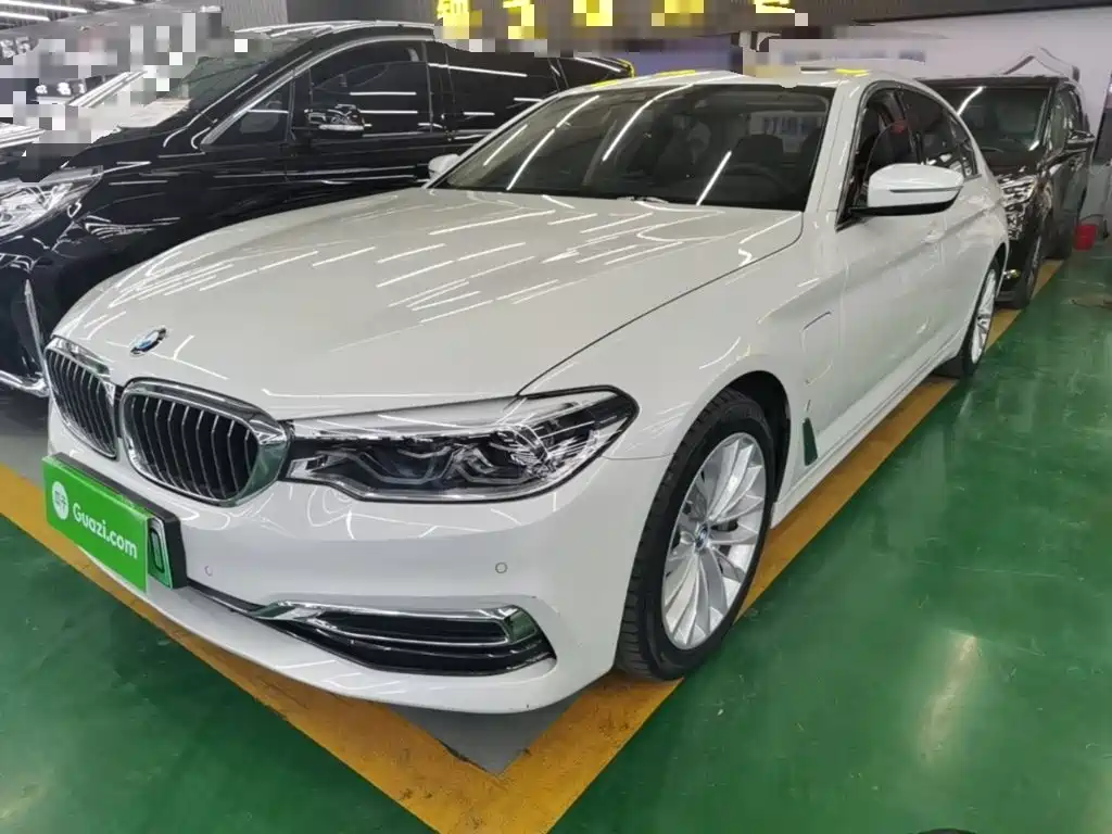 BMW 5 Series New Energy — миниатюра 2