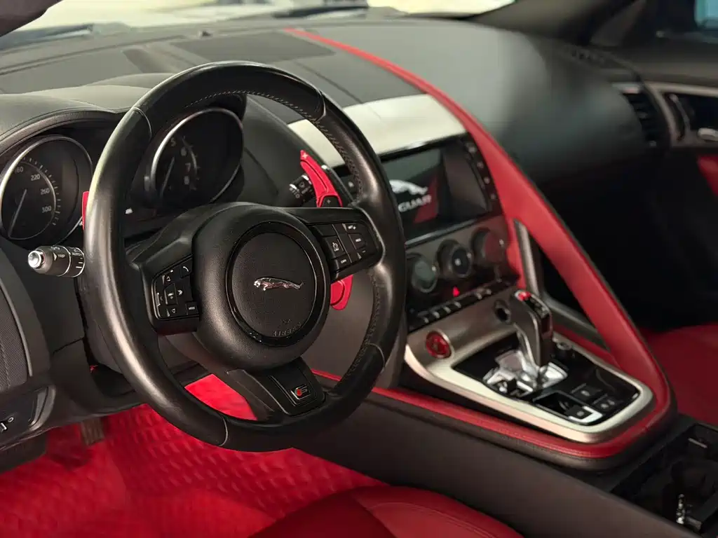 Jaguar F-TYPE — миниатюра 6