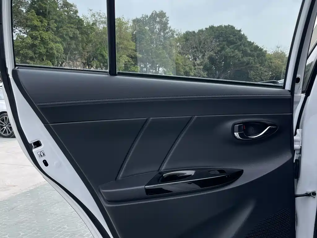 TOYOTA YARIS L ZHIXUAN