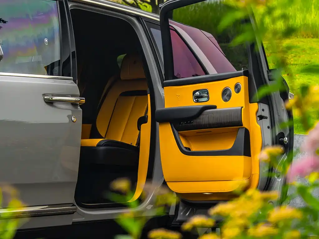 Rolls-Royce Cullinan 2018 мест