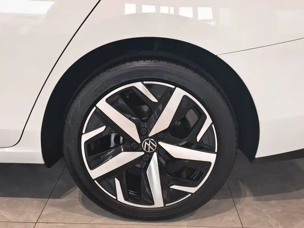 Volkswagen Lamando — миниатюра 7