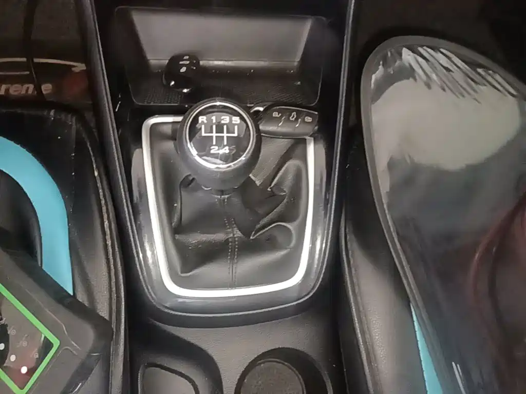 Roewe i5 — миниатюра 14