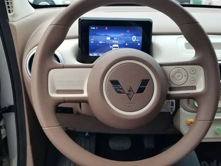 Wuling MINIEV — миниатюра 11
