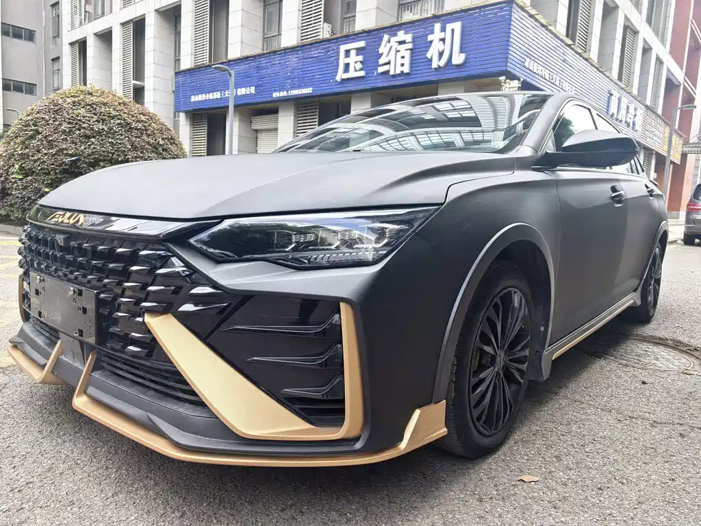 Dongfeng Aeolus Yixuan Max MAX 2021 1.5T