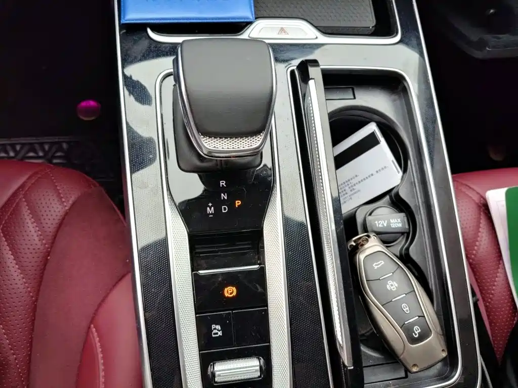 Hongqi Hongqi HS5 — миниатюра 16