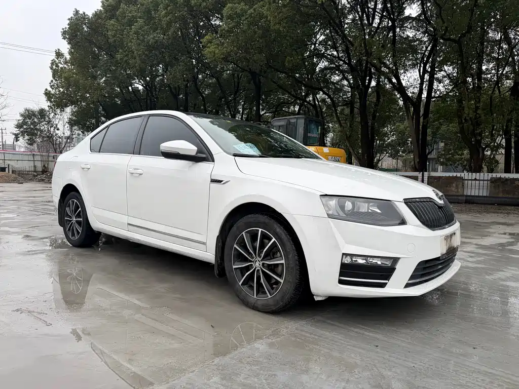 SKODA OCTAVIA