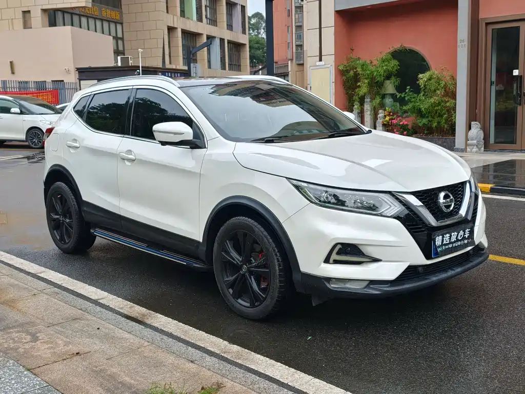 Nissan Qashqai 2021 2.0L CVT Luxury
