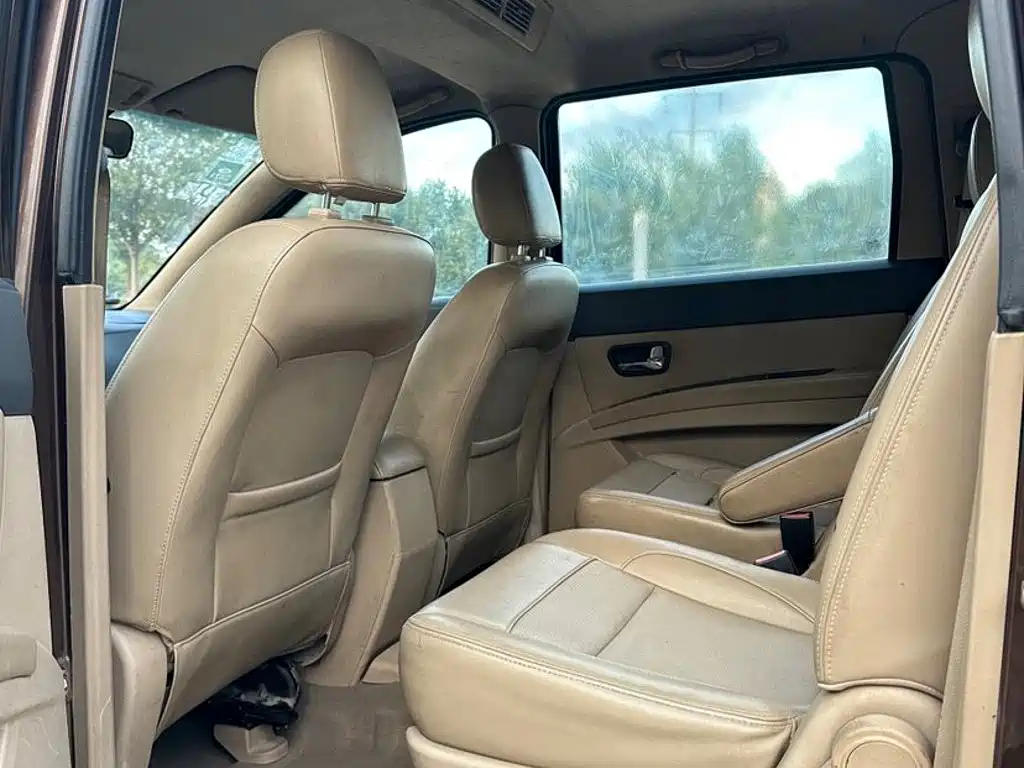 Wuling Hongguang — миниатюра 7