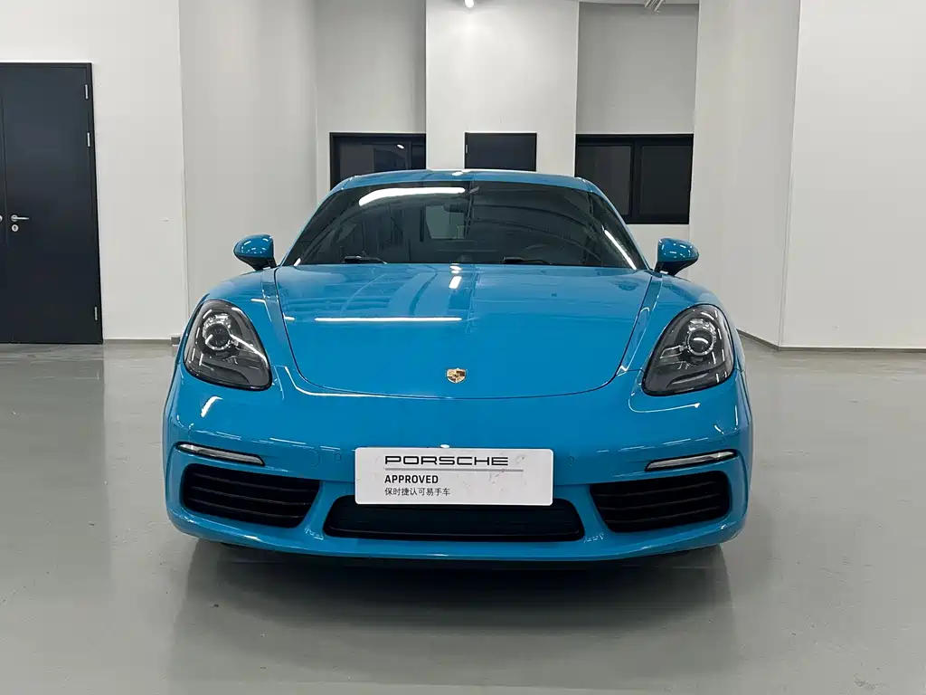 PORSCHE 718