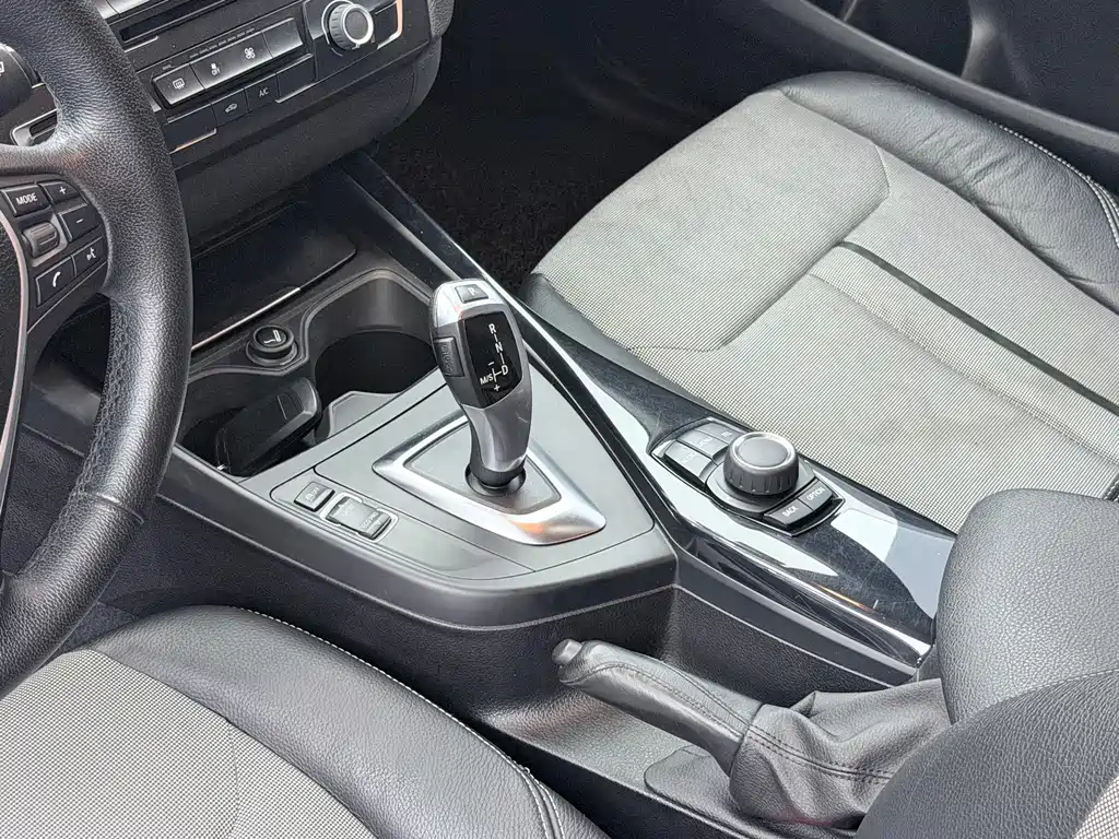 BMW 1 Series (Import) — миниатюра 11