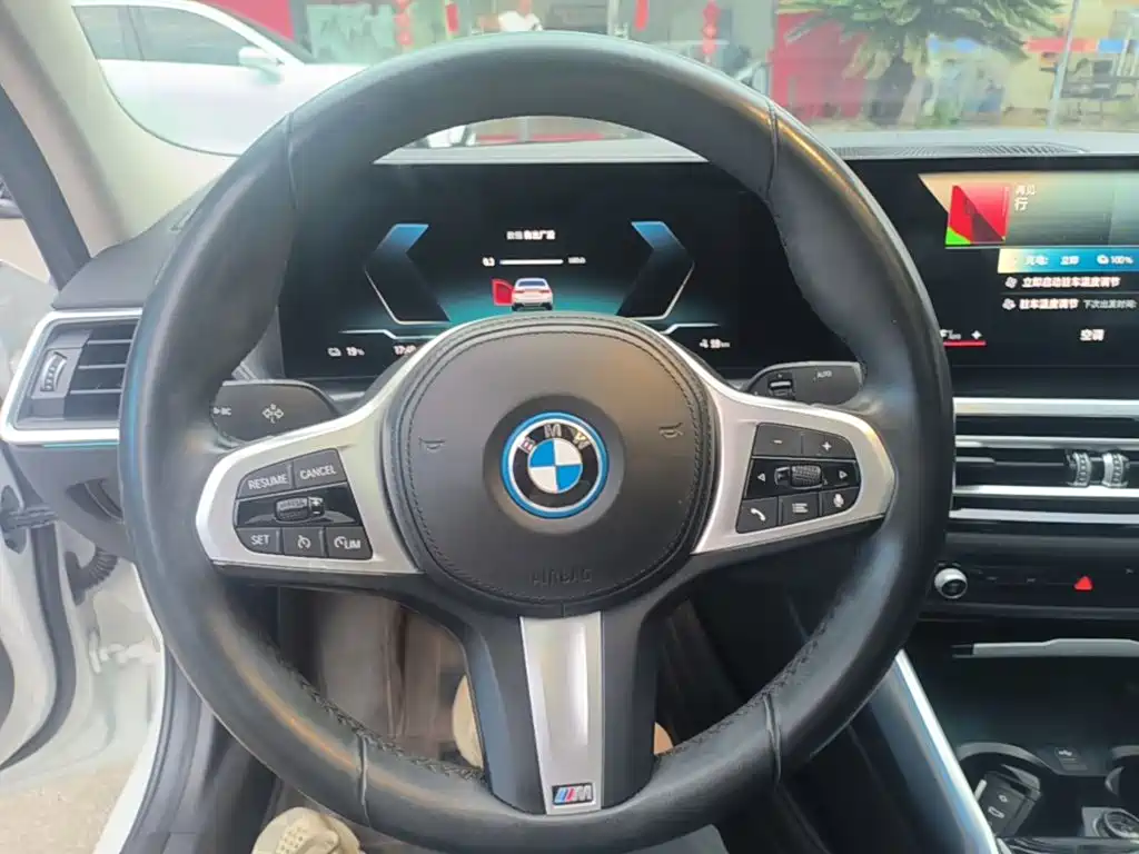 BMW i3 — миниатюра 11