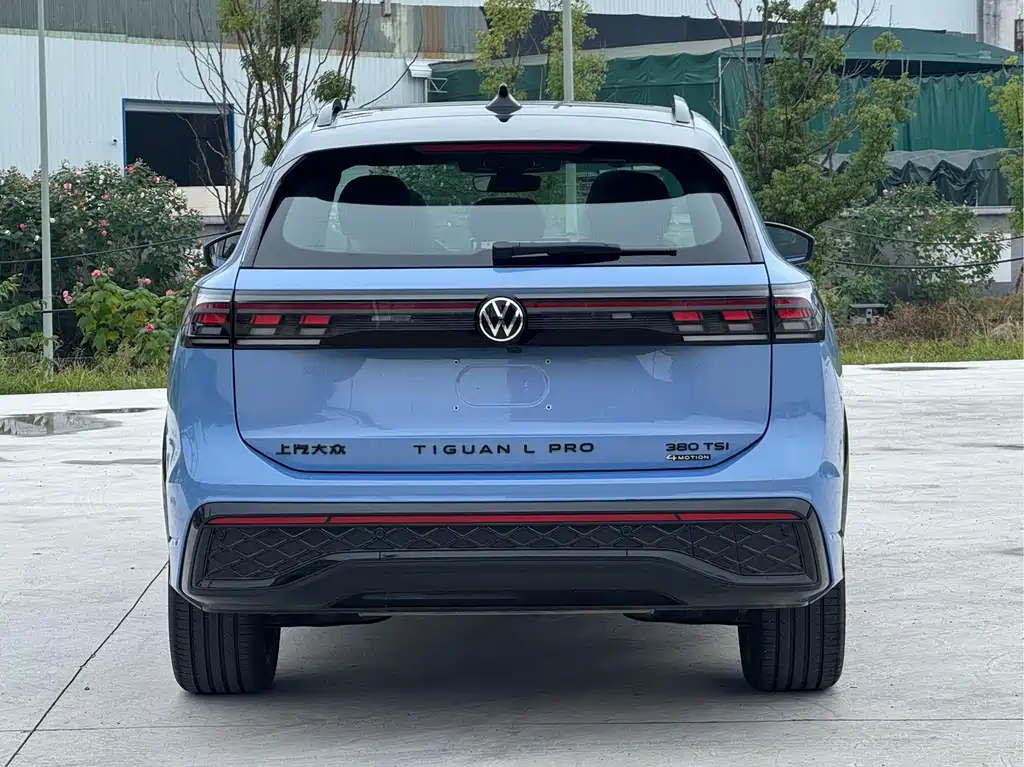 Volkswagen Tiguan L — миниатюра 9