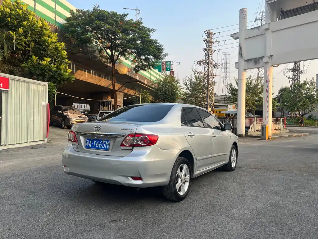 Toyota Corolla — миниатюра 9