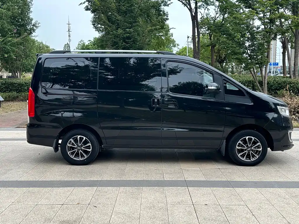 JAC Refine Refine M3 — миниатюра 4