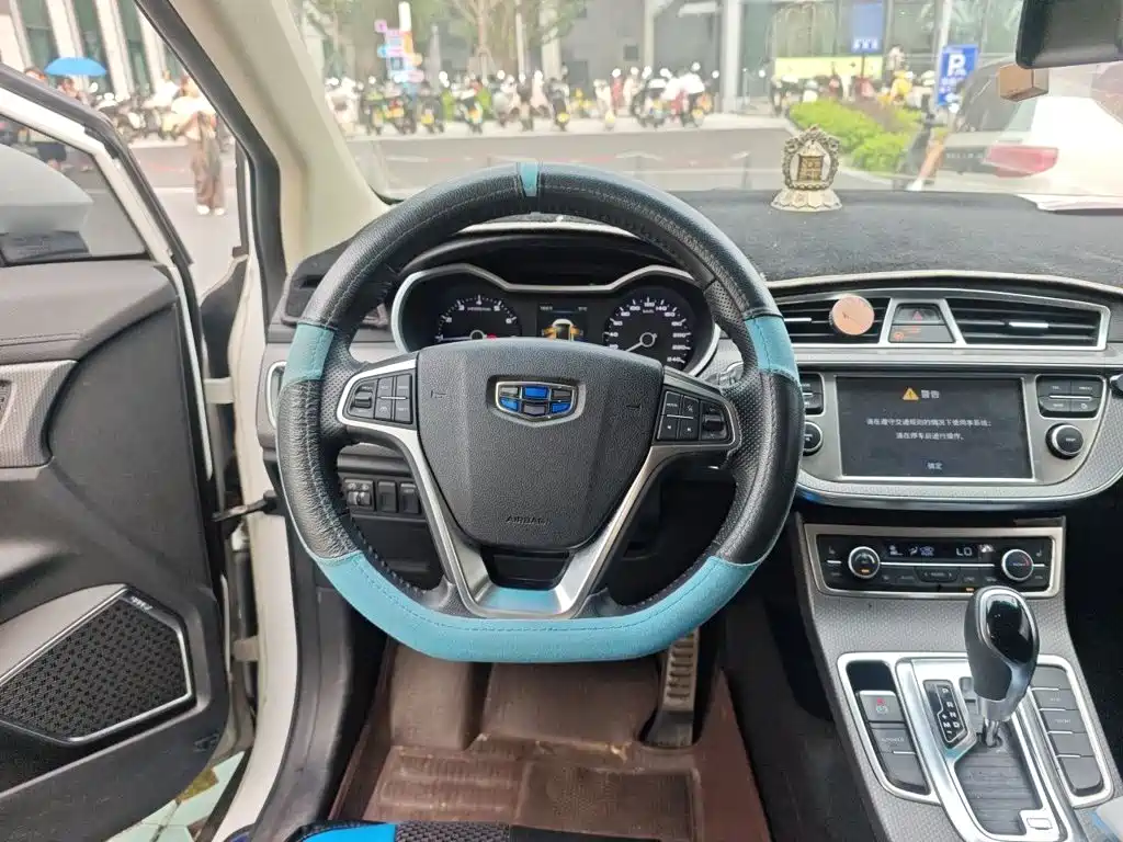 Geely Emgrand GS — миниатюра 3