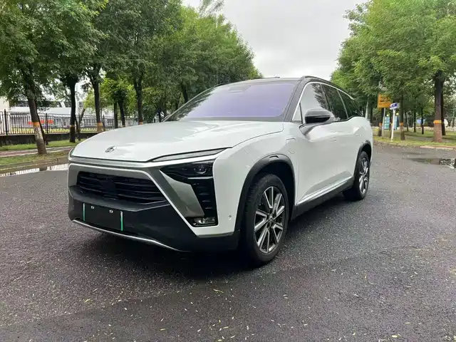 2021 Nio ES8