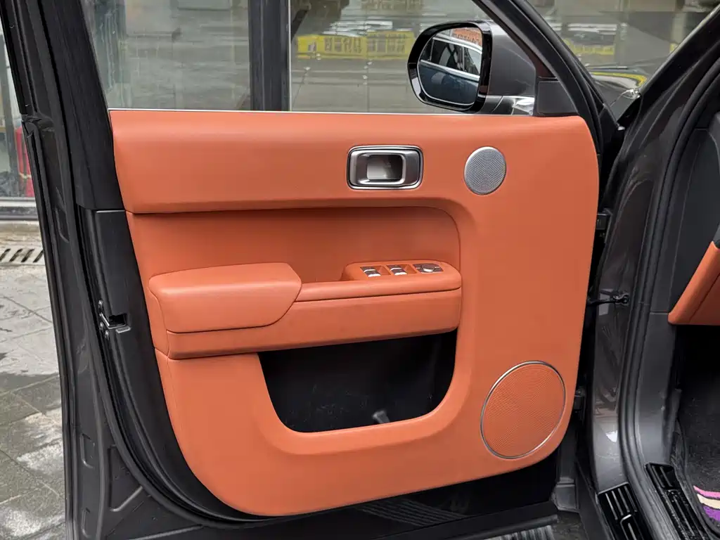 Li Auto Li L8 — миниатюра 16